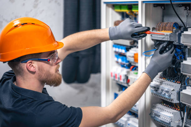 Best Circuit Breaker Repair  in Emerald Isle, NC